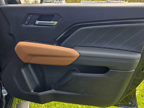 New 2026 GMC Canyon AT4 w/ Technology Plus Package AWD/4WD image 41