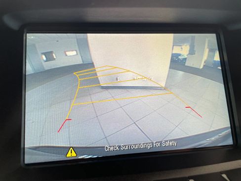 Used 2017 GMC Terrain SLE image 34