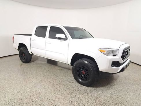 Used 2021 Toyota Tacoma SR image 4