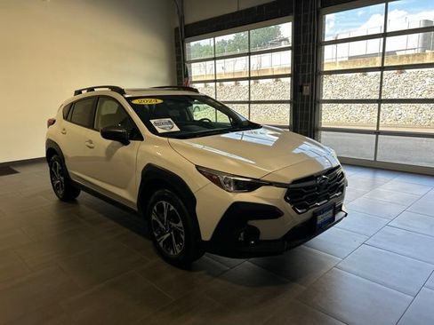 Used 2024 Subaru Crosstrek 2.0i Premium AWD/4WD image 6