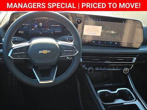 New 2026 Chevrolet Traverse LT w/ Driver Confidence Package image 16