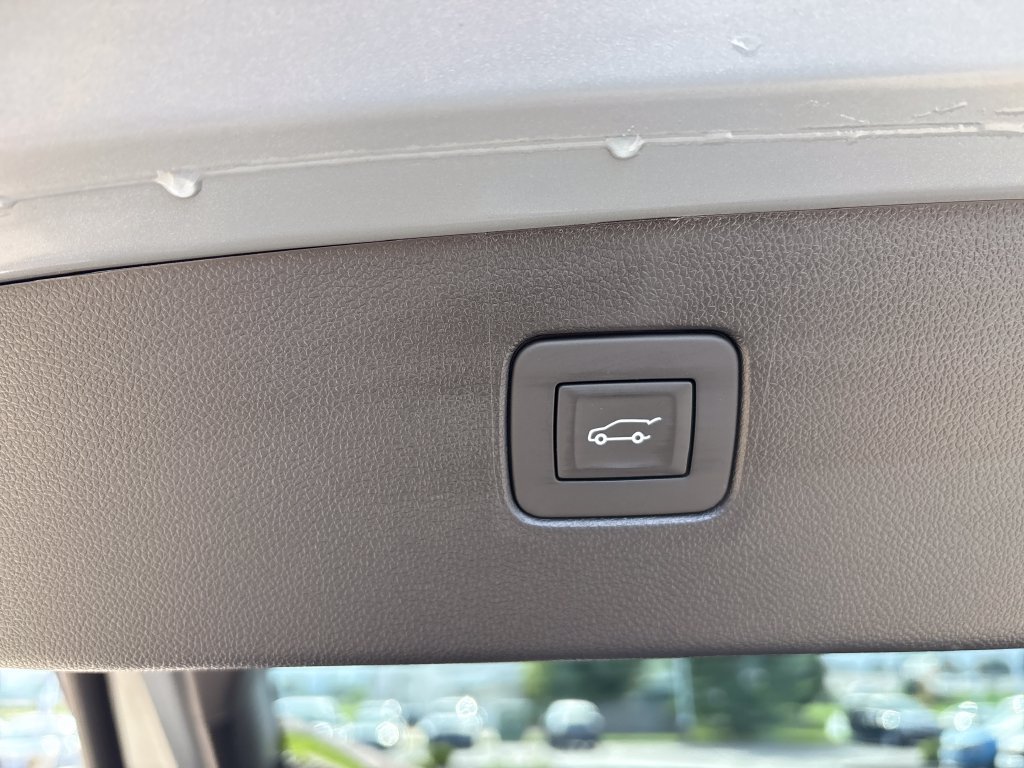 Used 2025 Buick Envista Sport Touring FWD image 46