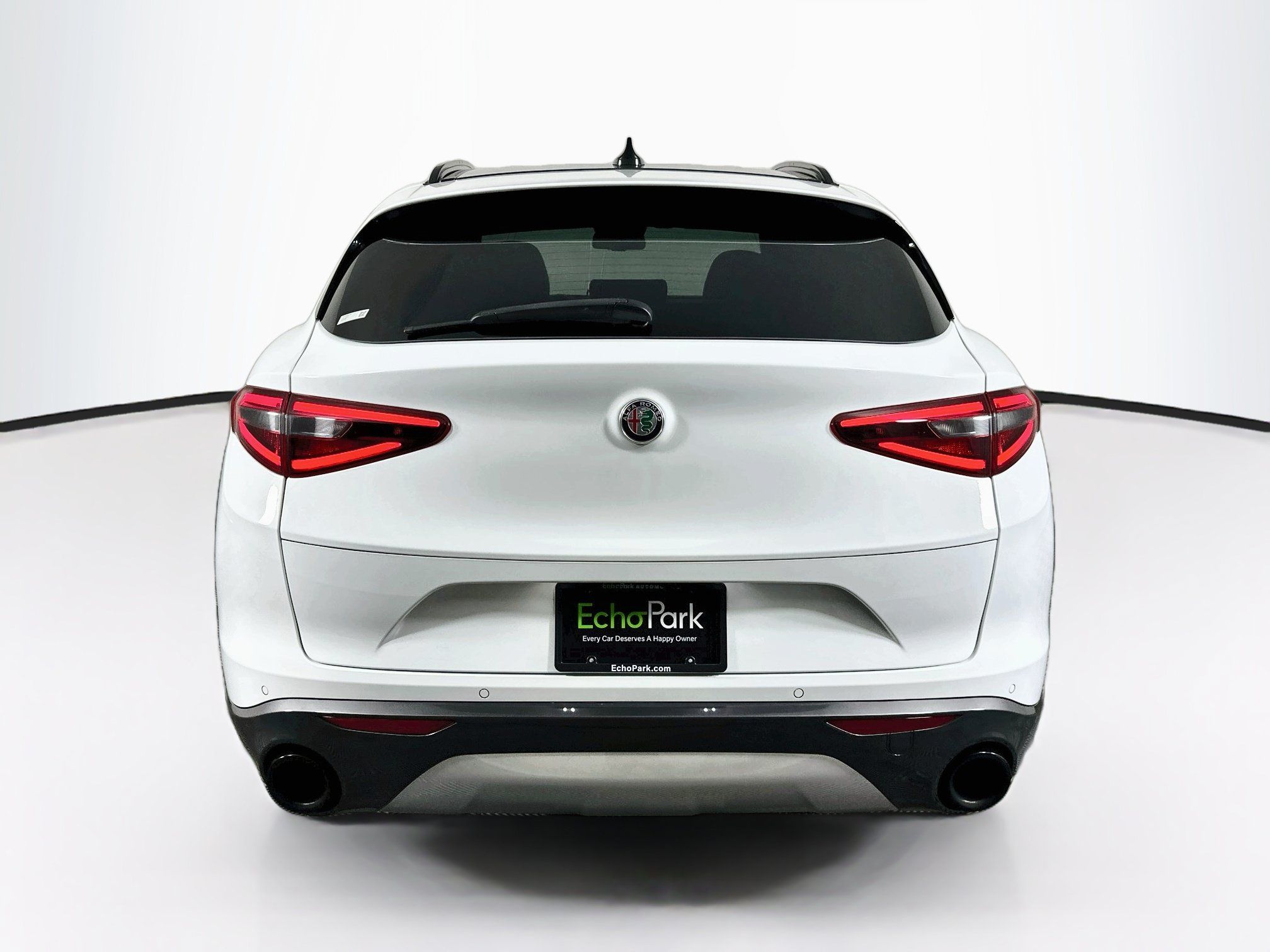 Used 2022 Alfa Romeo Stelvio Ti w/ Active Assist Plus Package AWD/4WD image 7