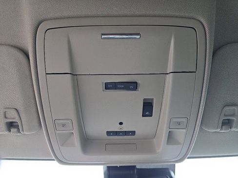 Used 2016 GMC Sierra 3500 Denali w/ Duramax Plus Package image 21