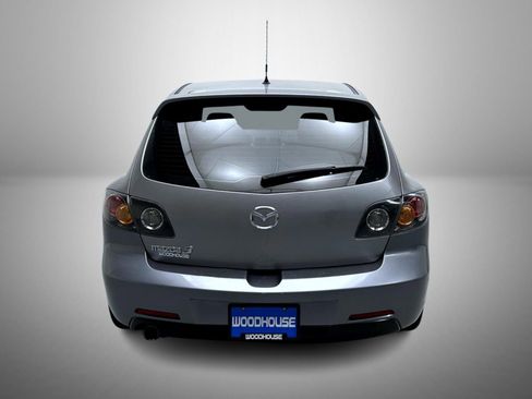 Used 2005 MAZDA MAZDA3 s FWD image 6