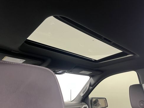 Used 2022 Chevrolet Silverado 1500 High Country w/ Safety Package II image 17