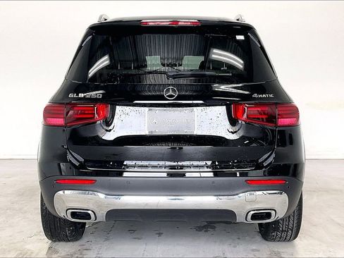 New 2026 Mercedes-Benz GLB 250 4MATIC image 4
