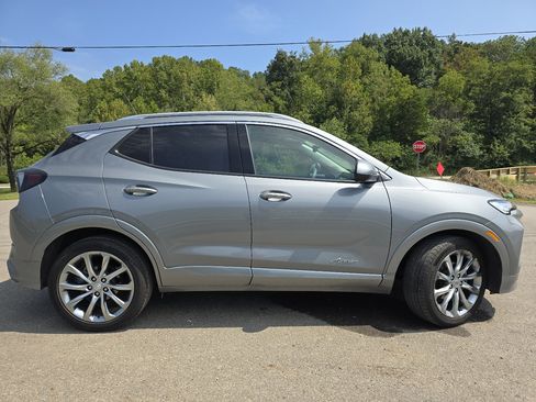 Used 2024 Buick Encore GX Avenir w/ Avenir Technology Package AWD/4WD image 22