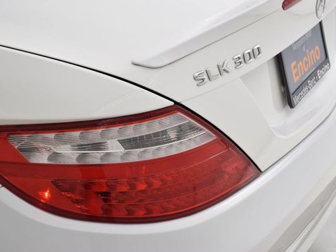 Used 2016 Mercedes-Benz SLK 300 image 13