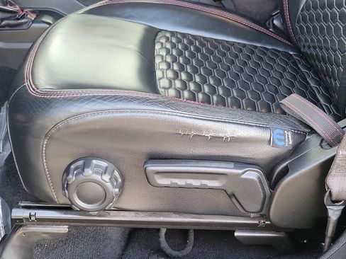 Certified 2022 Jeep Gladiator Rubicon w/ Cold Weather Group image 14