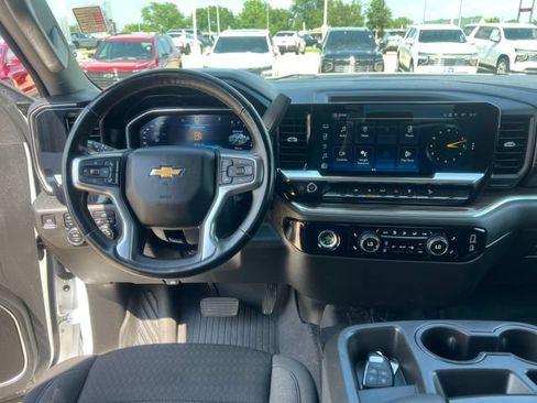 Used 2023 Chevrolet Silverado 1500 LT AWD/4WD image 16