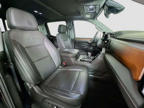 Used 2022 GMC Sierra 1500 Denali AWD/4WD image 31