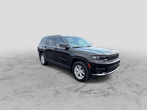 Used 2023 Jeep Grand Cherokee L Limited w/ Luxury Tech Group II AWD/4WD image 2