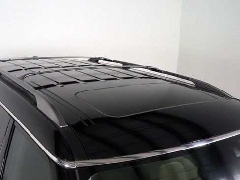 Used 2022 Nissan Armada SL image 4