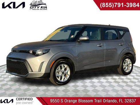 Certified 2025 Kia Soul LX image 1