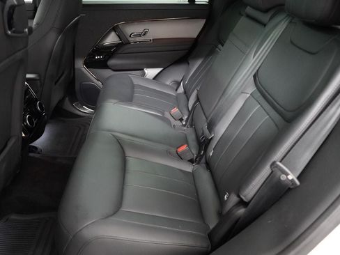 Used 2025 Land Rover Range Rover Sport Dynamic SE AWD/4WD image 21
