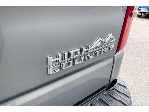 Used 2024 Chevrolet Silverado 1500 High Country w/ Technology Package image 9