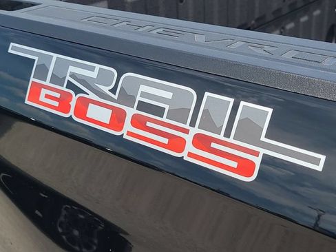 New 2026 Chevrolet Silverado 1500 LT Trail Boss w/ LT Trail Boss Premium Package AWD/4WD image 32
