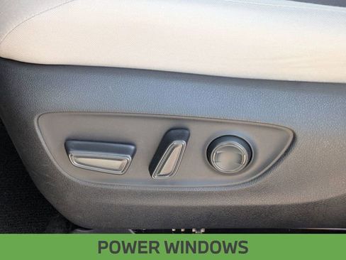 Used 2025 Toyota RAV4 XLE w/ Convenience Package FWD image 17