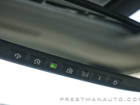 Used 2020 Toyota Prius L Eco image 23