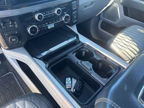 Used 2024 Ford F450 Limited image 14