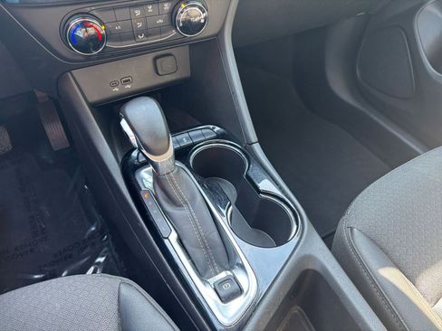 Used 2025 Buick Encore GX Preferred FWD image 40