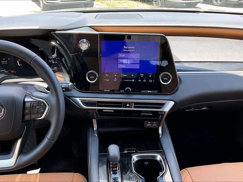 Used 2025 Lexus RX 350 FWD w/ Technology Package image 7