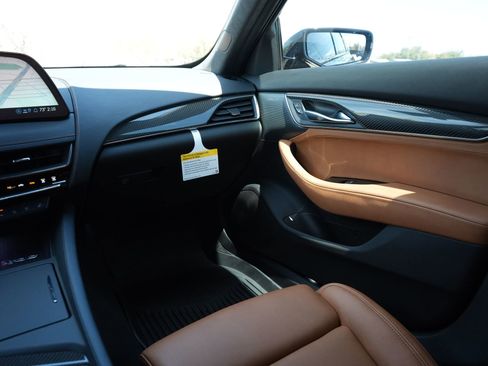 New 2026 Cadillac CT5 V image 8