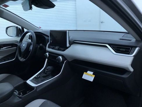 New 2025 Toyota RAV4 XLE image 15