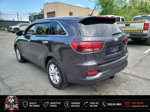 Used 2019 Kia Sorento AWD V6 image 8