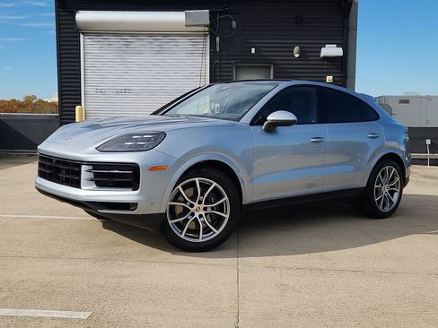 New 2026 Porsche Cayenne Coupe image 1