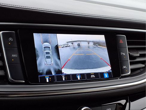 Used 2023 Buick Enclave Avenir AWD/4WD image 31