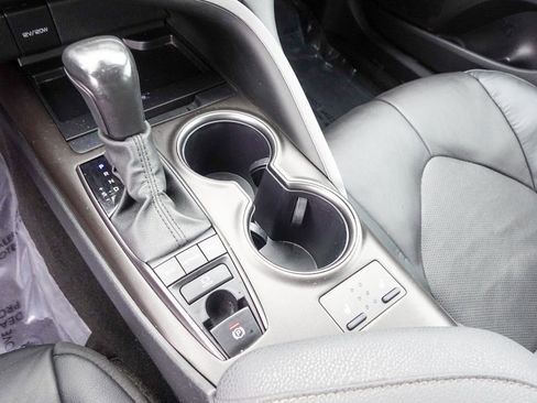 Used 2024 Toyota Camry XSE image 21