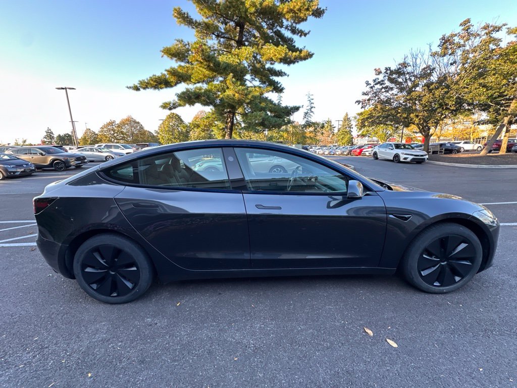 Used 2024 Tesla Model 3 Standard Range RWD image 5