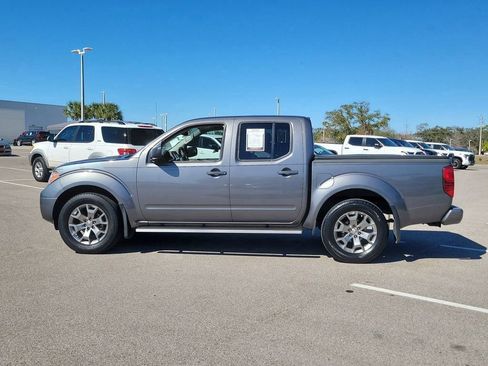 Used 2021 Nissan Frontier SV image 8