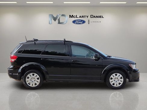 Used 2020 Dodge Journey SE FWD image 6