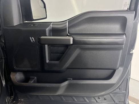 Used 2016 Ford F150 XLT w/ Equipment Group 302A Luxury image 29