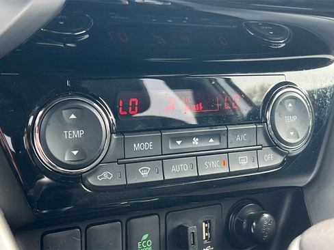 Used 2025 Mitsubishi Eclipse Cross Black Edition image 25