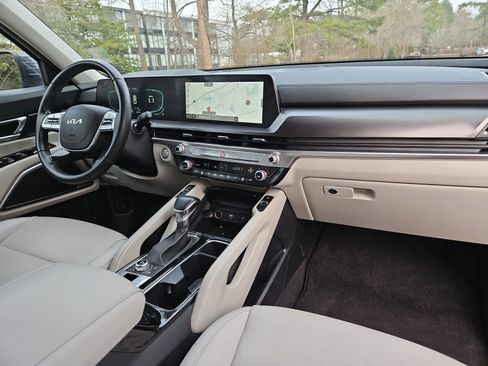 Used 2024 Kia Telluride S w/ S Sunroof Package image 16