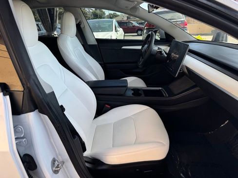 Used 2022 Tesla Model 3 Long Range AWD/4WD image 18