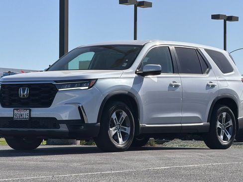 Used 2023 Honda Pilot EX-L image 9