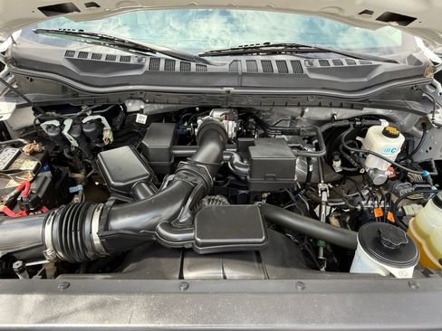 Used 2021 Ford F250 XLT AWD/4WD image 32