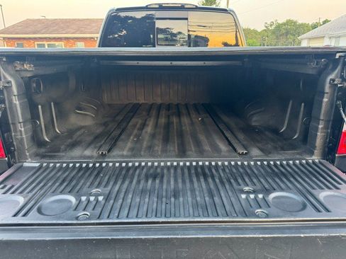 Used 2018 Nissan Titan PRO-4X w/ Pro-4x Convenience Package AWD/4WD image 25