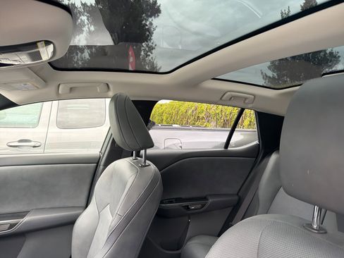 Used 2024 Lexus RZ 300e Premium image 6