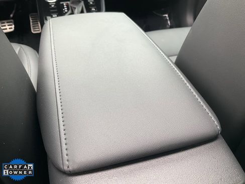 Used 2024 Kia Niro EX Touring image 45