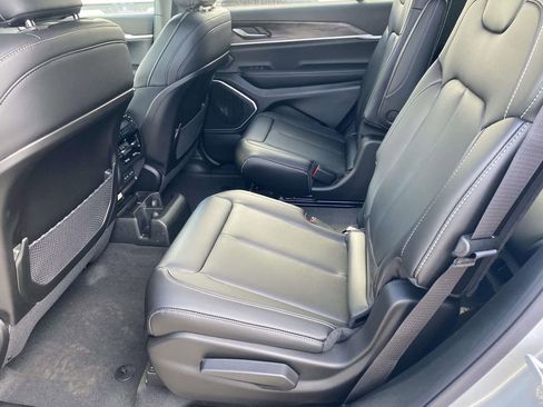 New 2026 Jeep Grand Cherokee L Limited RWD image 9