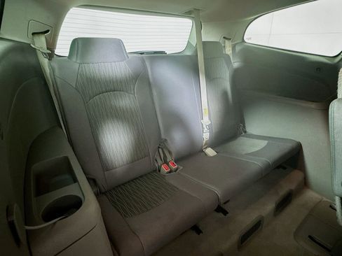 Used 2016 Chevrolet Traverse LT w/ Style and Technology Package image 28