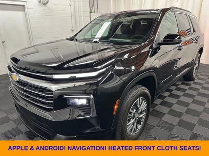 Used 2025 Chevrolet Traverse LT