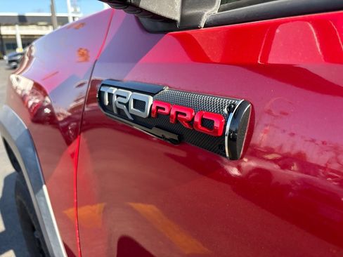 Used 2017 Toyota Tacoma TRD Pro AWD/4WD image 9