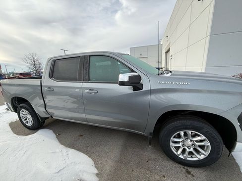 Used 2023 Chevrolet Silverado 1500 LT image 12